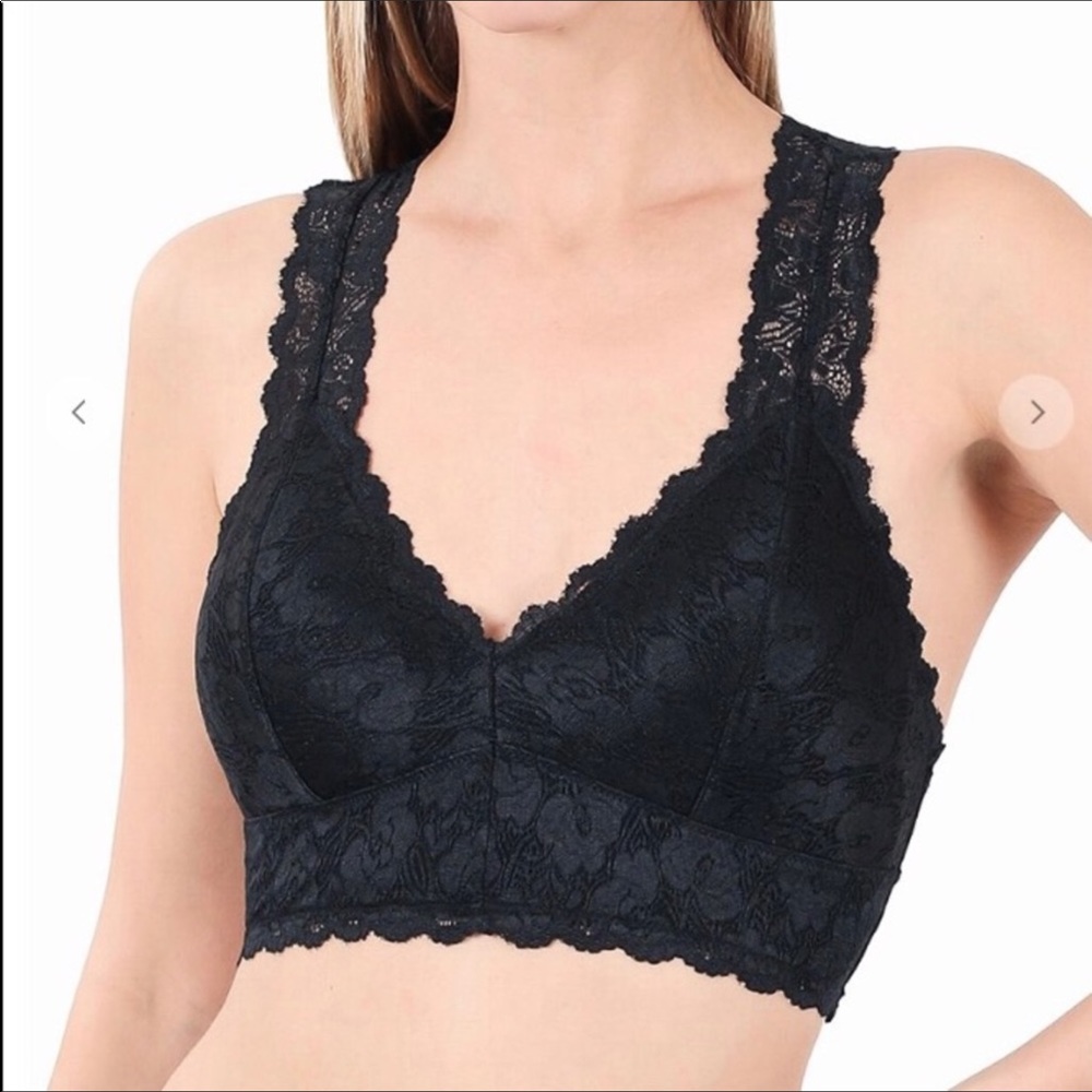 BOUTIQUE ITEM- 💥LAST ONE💥 CURVY HOURGLASS BRALETTE IN BLACK LACE